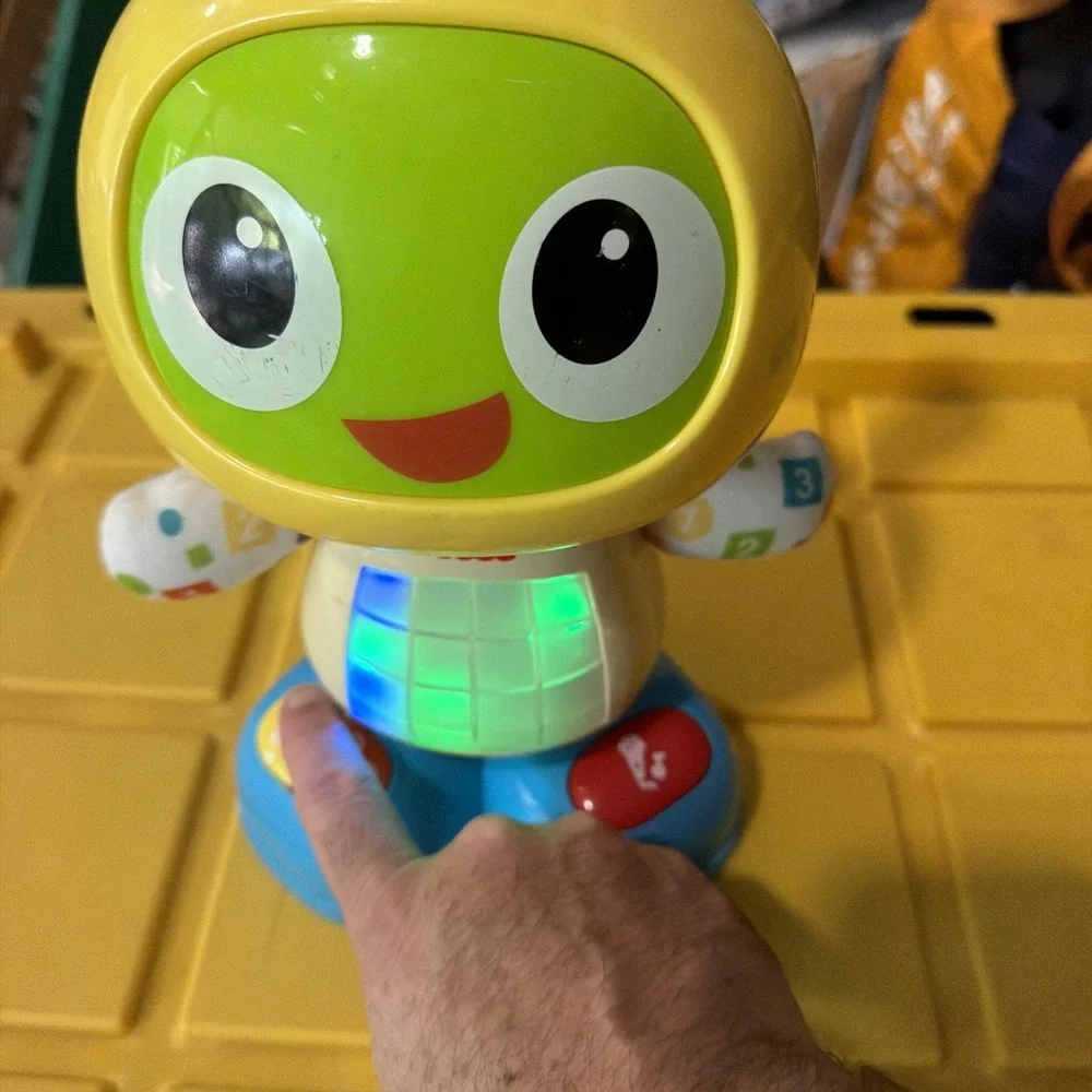 Fisher Price Bright Beats Dance & Move Beatbox Dancing Robot 2015 Lights Sound
